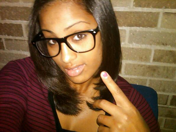 Ayudándome a correrme
 #37336240