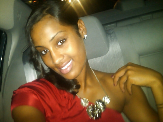 Ayudándome a correrme
 #37336266