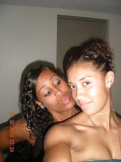 Ayudándome a correrme
 #37336278