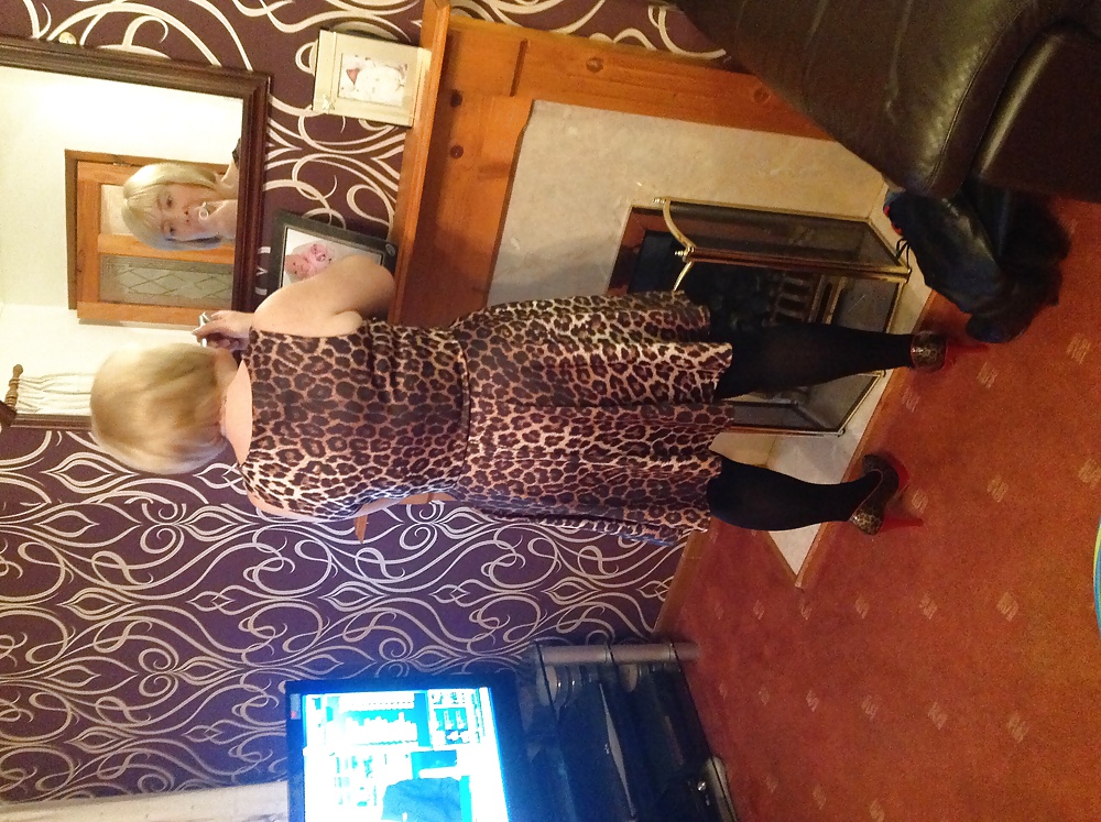 Leeds gilf
 #34695775