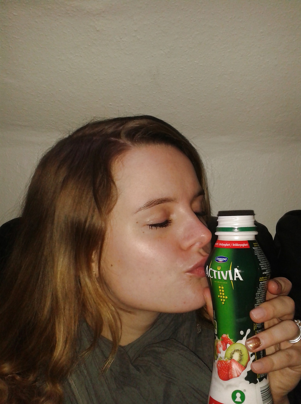 Selfshot & Boyfriend Pics she like her Yoghurt 312ml Activia #26982136