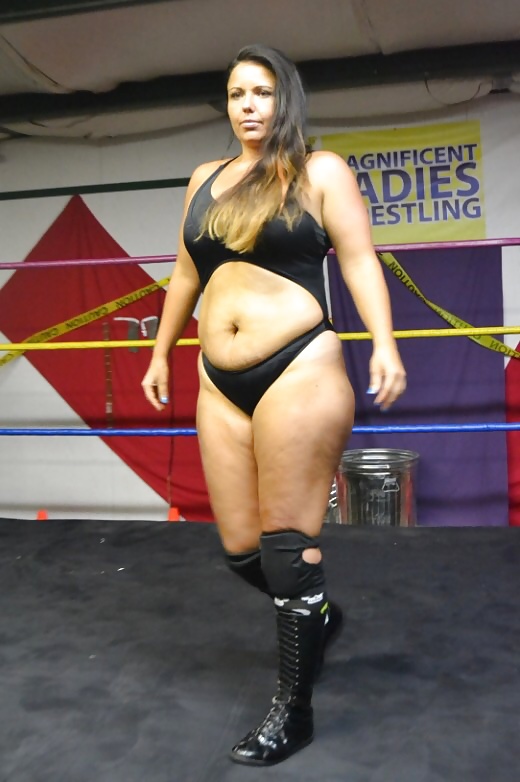 Women wrestlers #40601885