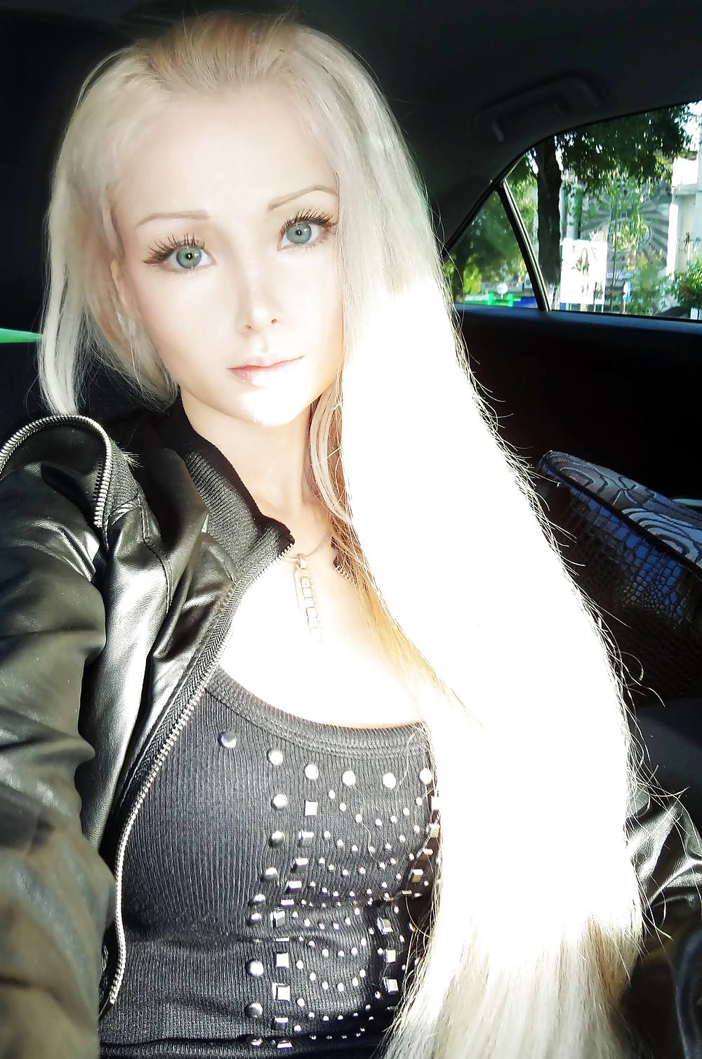 プラスティック・ビューティー
 #24853696