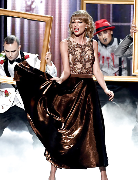 Taylor Swift at AMA 2014 part 2 #38933093