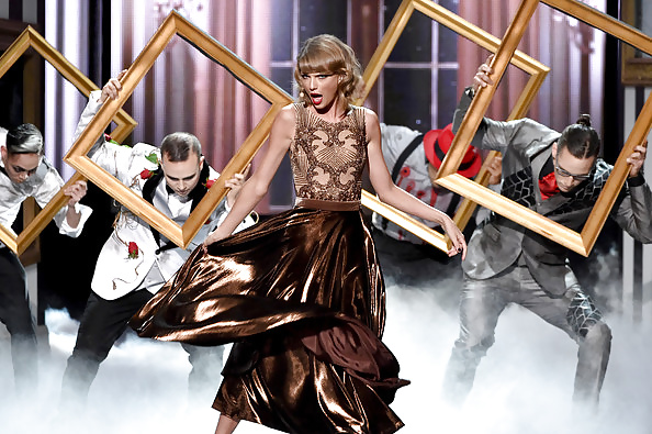 Taylor Swift at AMA 2014 part 2 #38933281