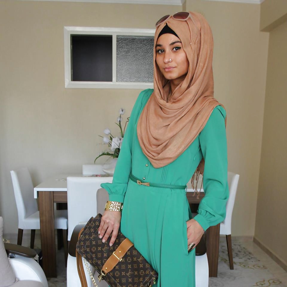 Beurette sexy hijab (Belgio)
 #39836764