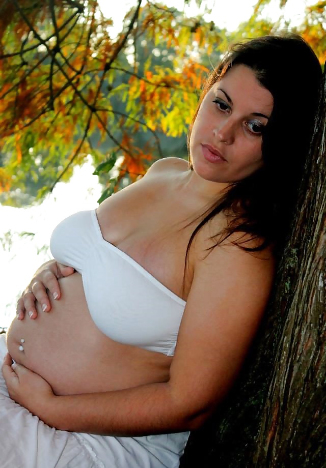 Emmeline enceinte-embarazada 
 #25522633