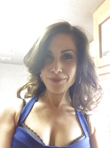 Carly pope leaked pics !!!
 #32391304