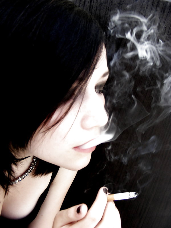 Fumando 64
 #37940375