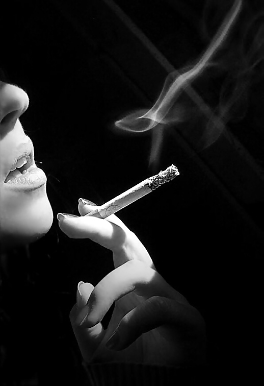 Fumando 64
 #37940378