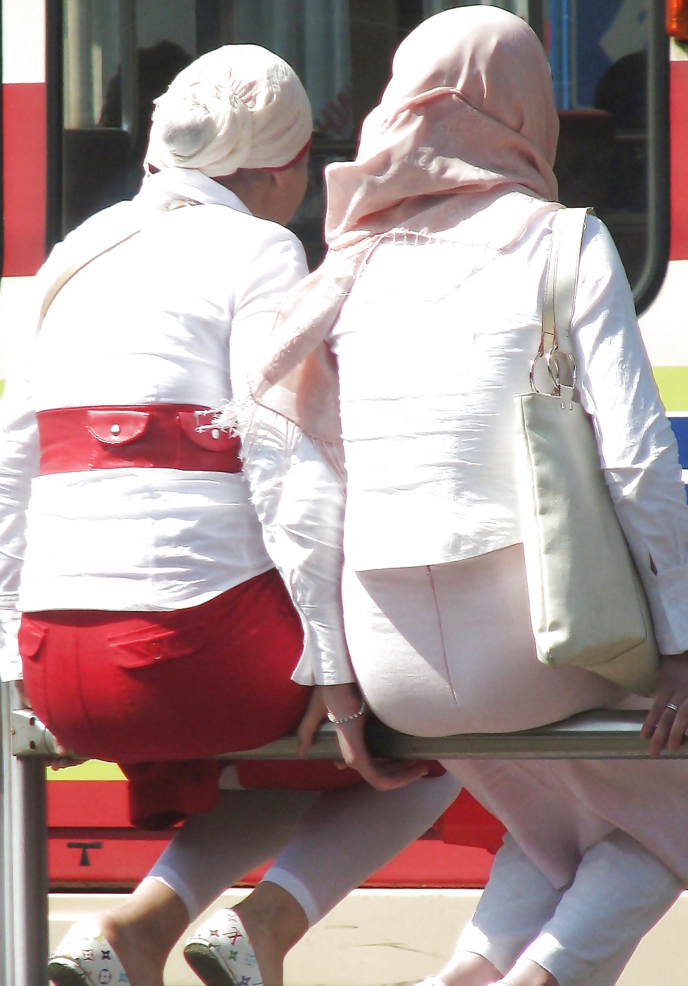 アラブのセクシーな女性たちの新しいコレクション2014
 #31179301