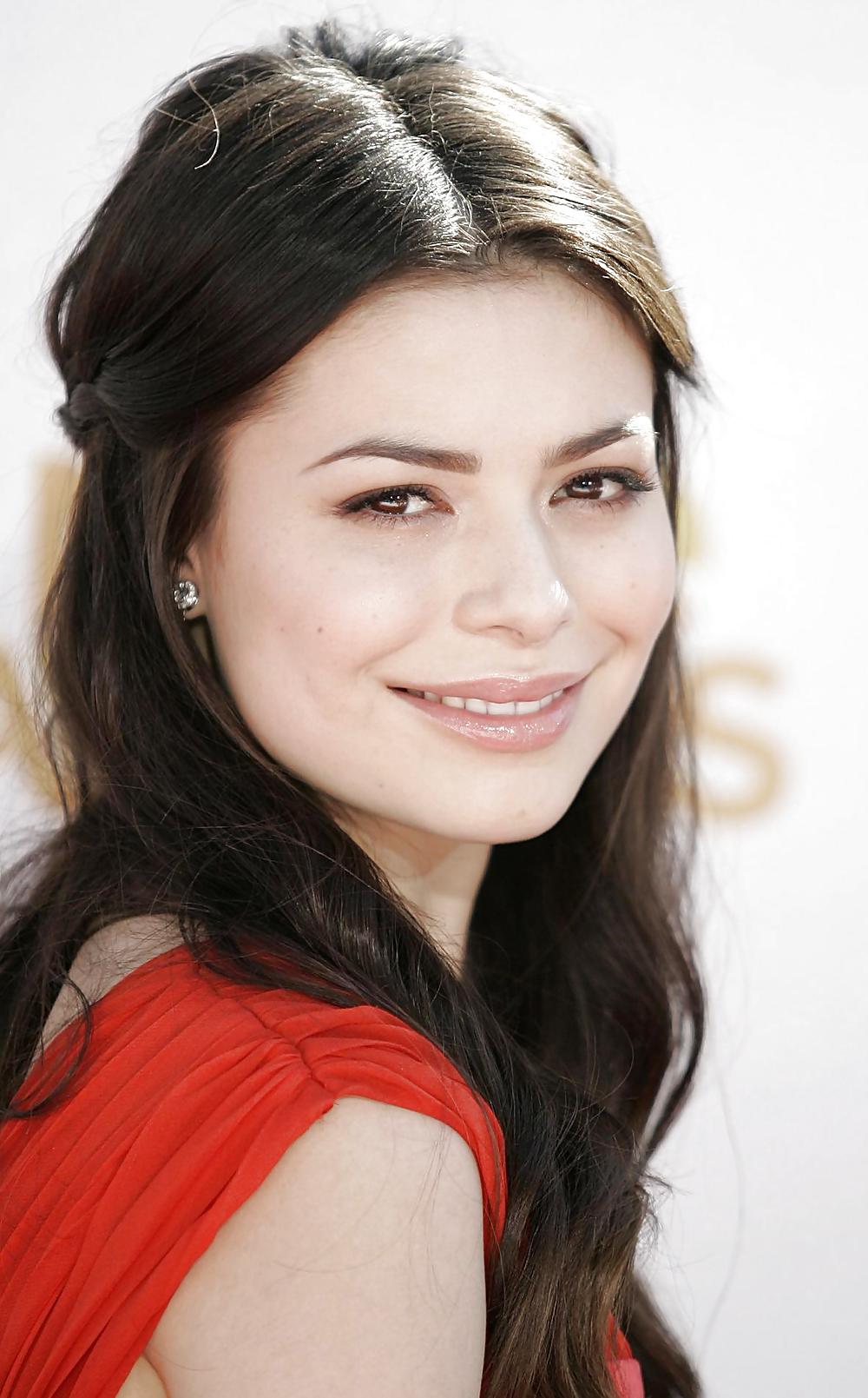 Miranda Cosgrove #37689973