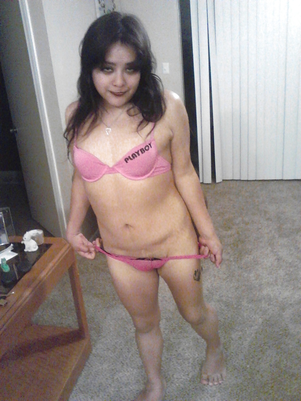 Soy una chica cachonda
 #28014775