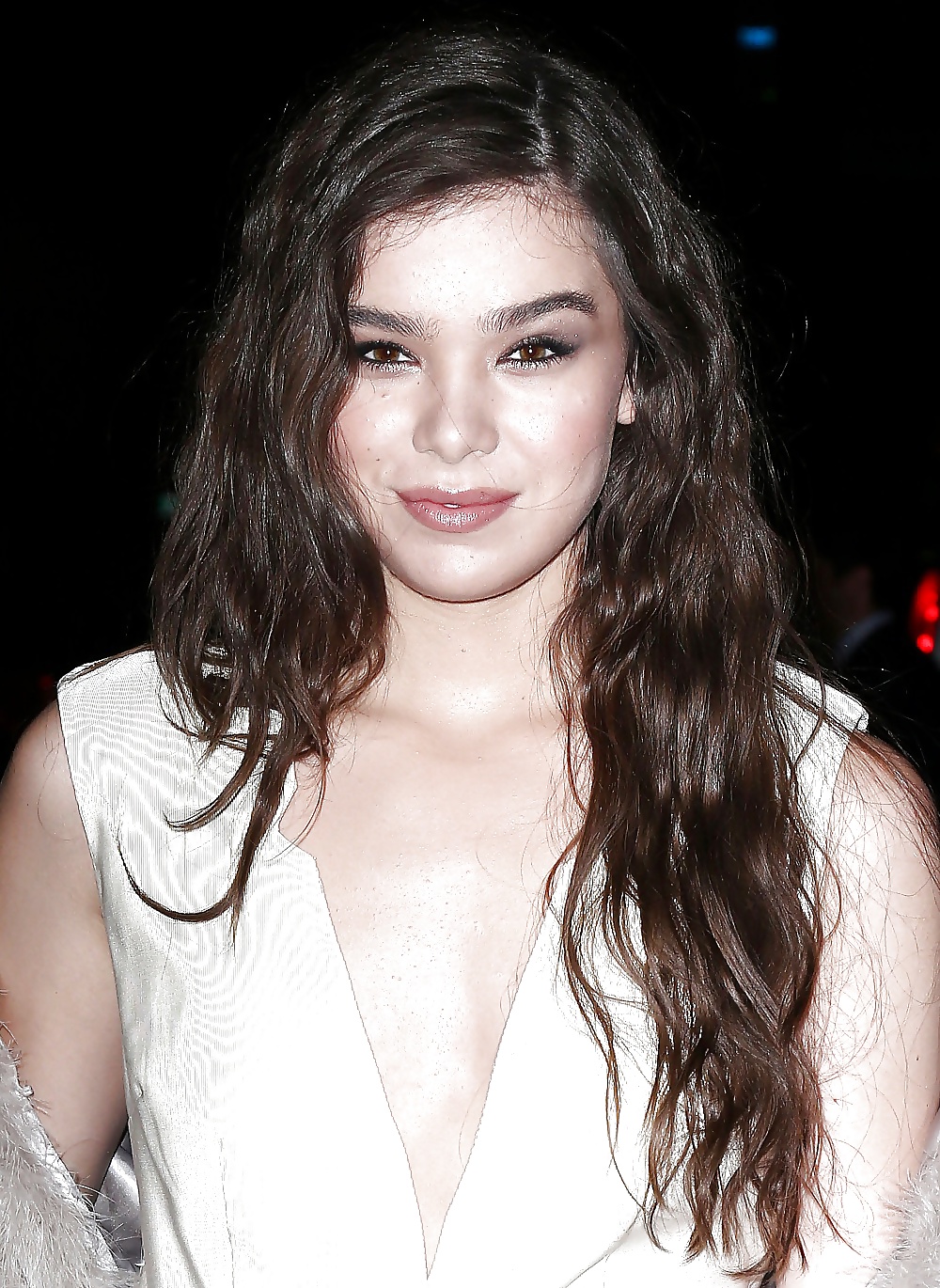 Hailee
 #31440727