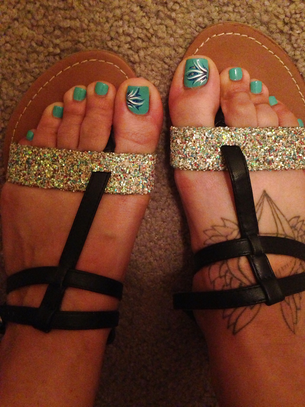 Turquoise asian toes
 #37606299