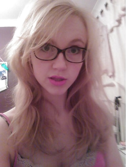 Envía a tu novia 57
 #32999898