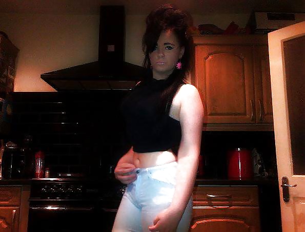 Teen Sheffield Chav Sexy slag (Loads of pics) British uk  #39504384