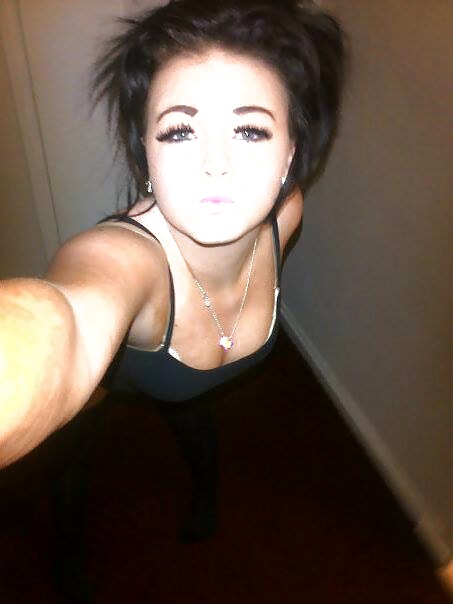 Teen Sheffield Chav Sexy slag (Loads of pics) British uk  #39504726