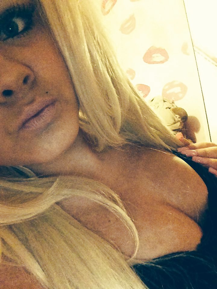 Teen Sheffield Chav Sexy slag (Loads of pics) British uk  #39505680