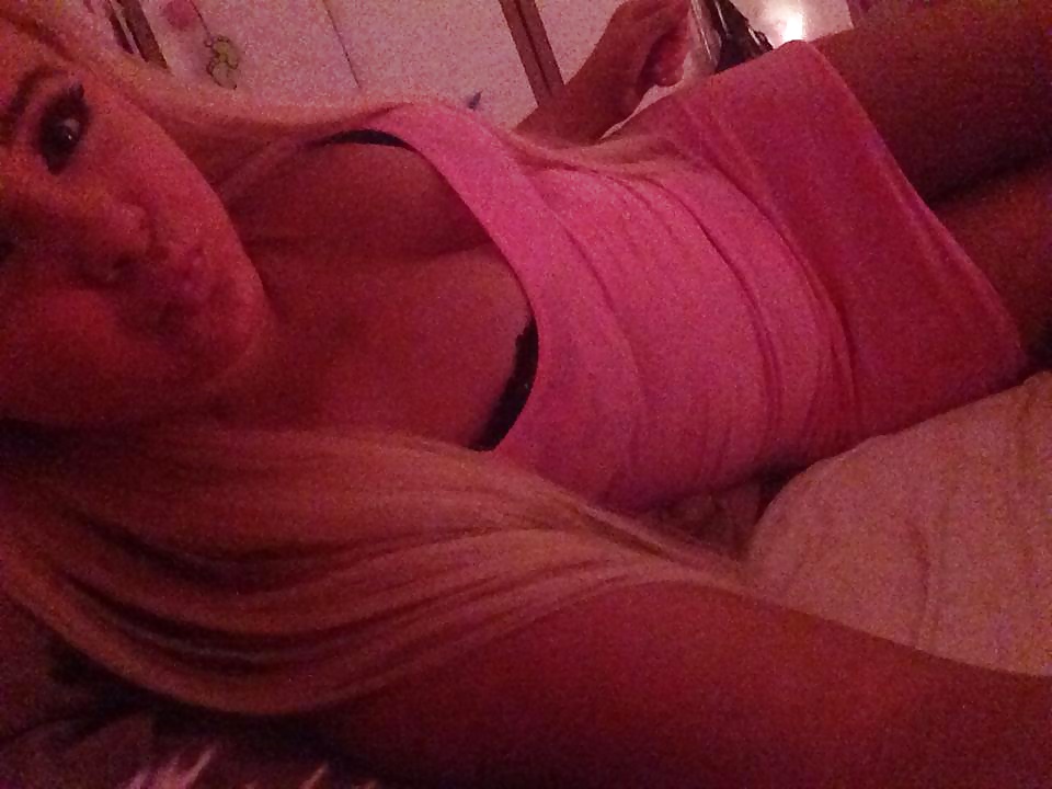 Teen Sheffield Chav Sexy slag (Loads of pics) British uk  #39506353