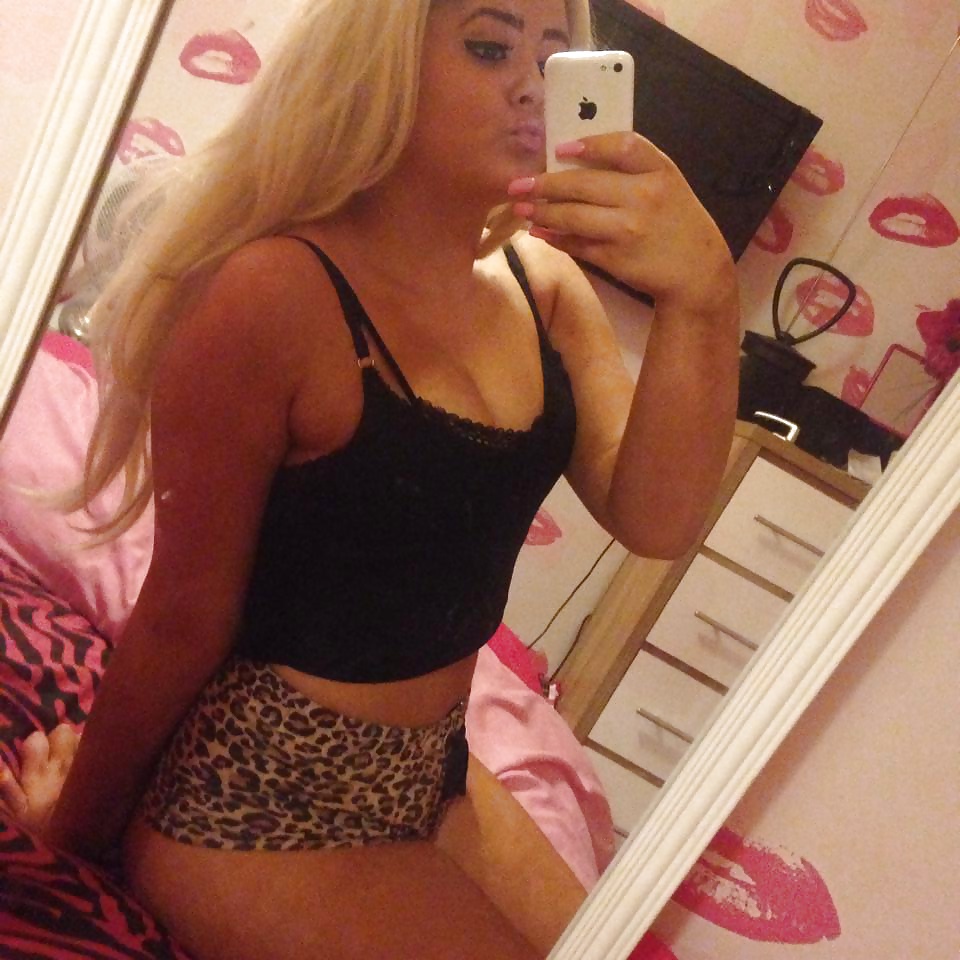 Teen Sheffield Chav Sexy slag (Loads of pics) British uk  #39506475