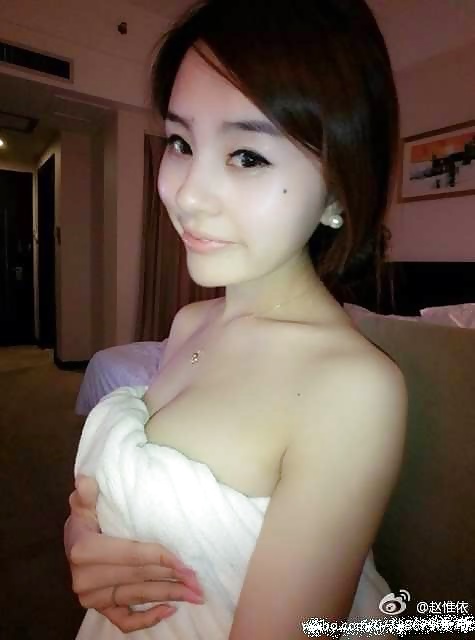 Chinesisches Mädchen Große Brüste #39480263