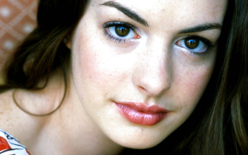 Anne Hathaway #36494220