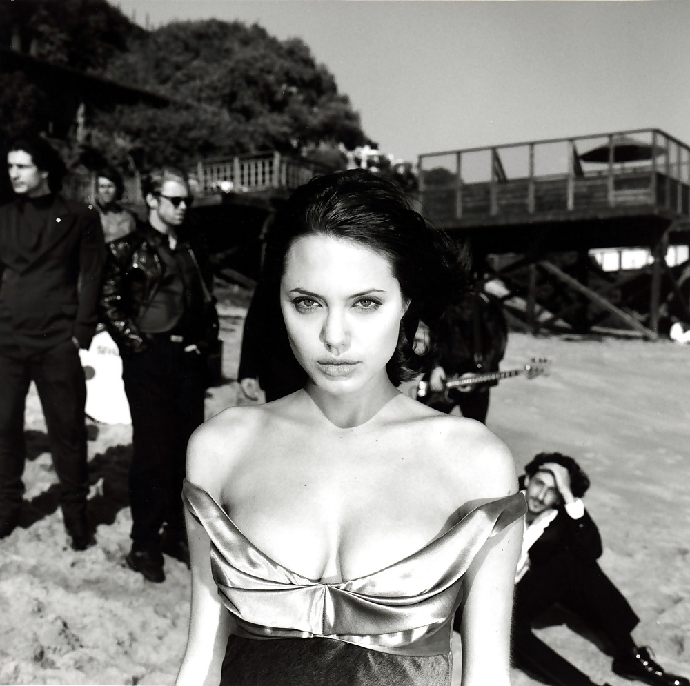 Angelina Jolie #25981039