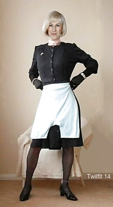 Dames D'âge Mûr Portant Culottes Directoire B. #27982349