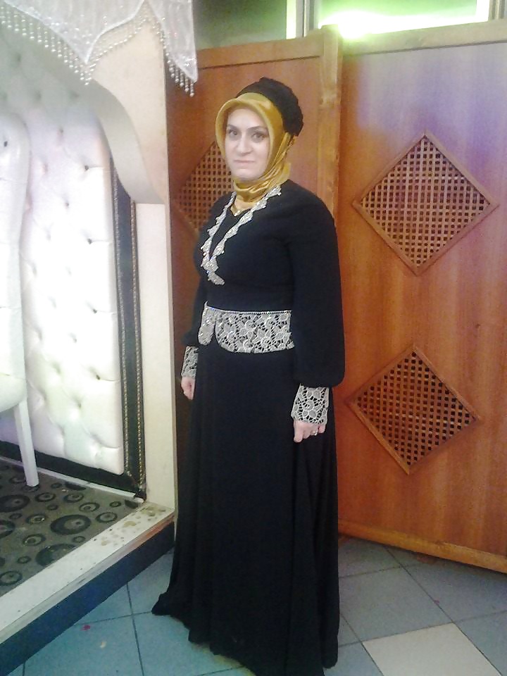 Arab Turc Hijab Turban-porter Assis Persillage Indien #32097919