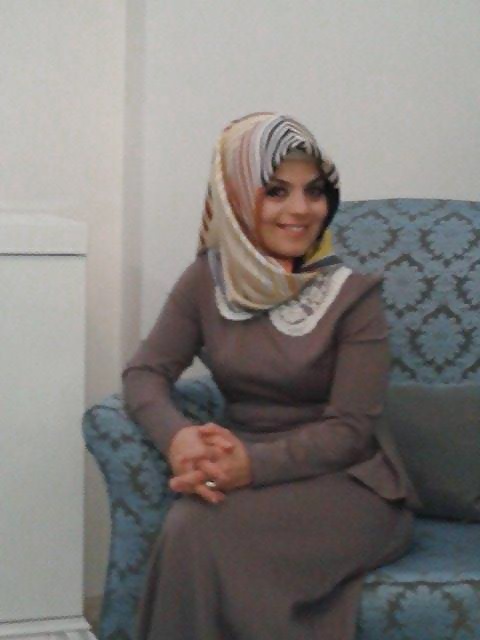 Arab Turc Hijab Turban-porter Assis Persillage Indien #32097935