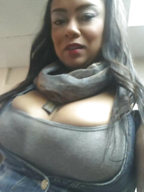 Cara de mantequilla latina milf
 #33948433