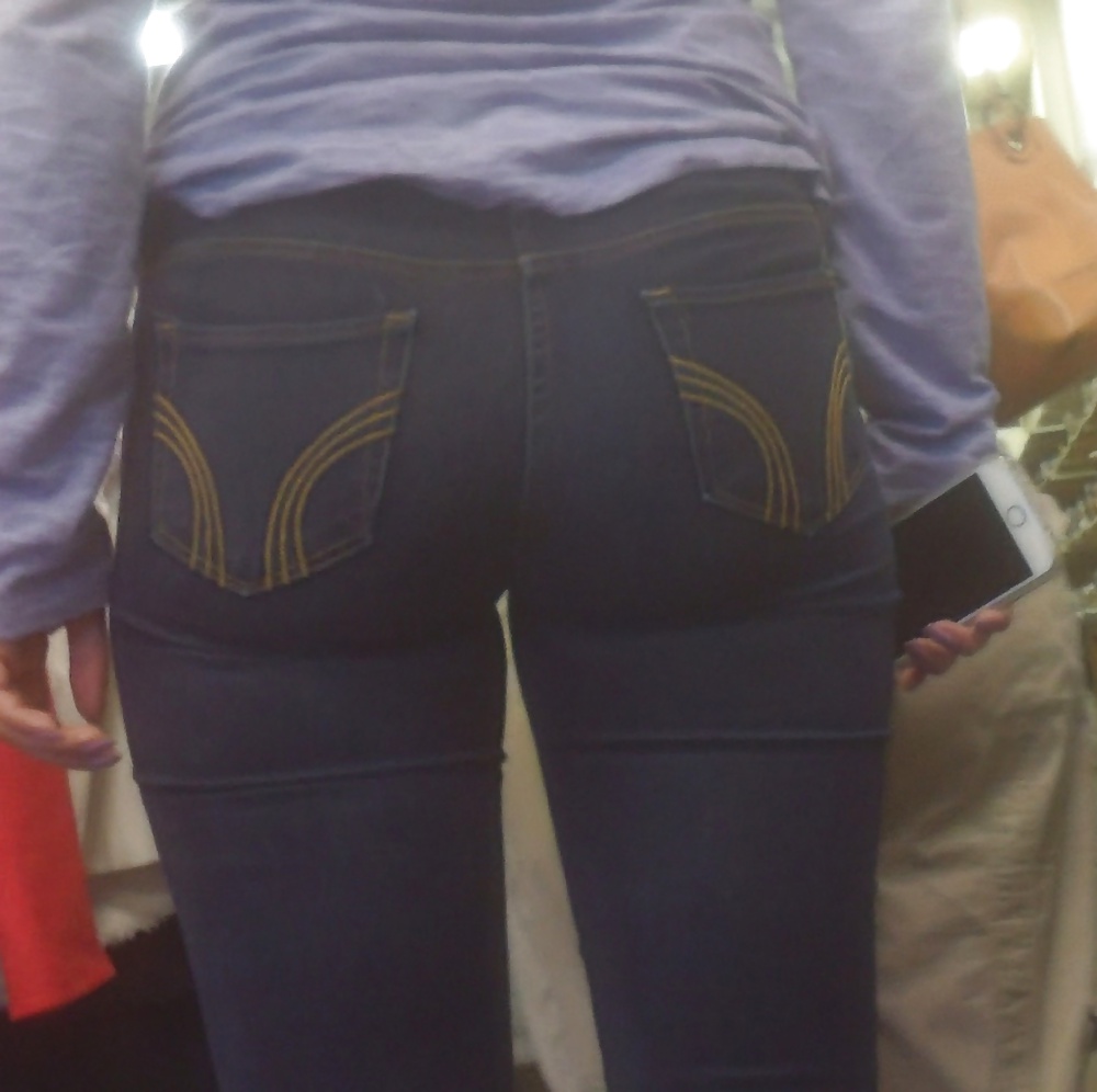 Sexy Latina Teen Ass & Hintern In Engen Jeans #40854719