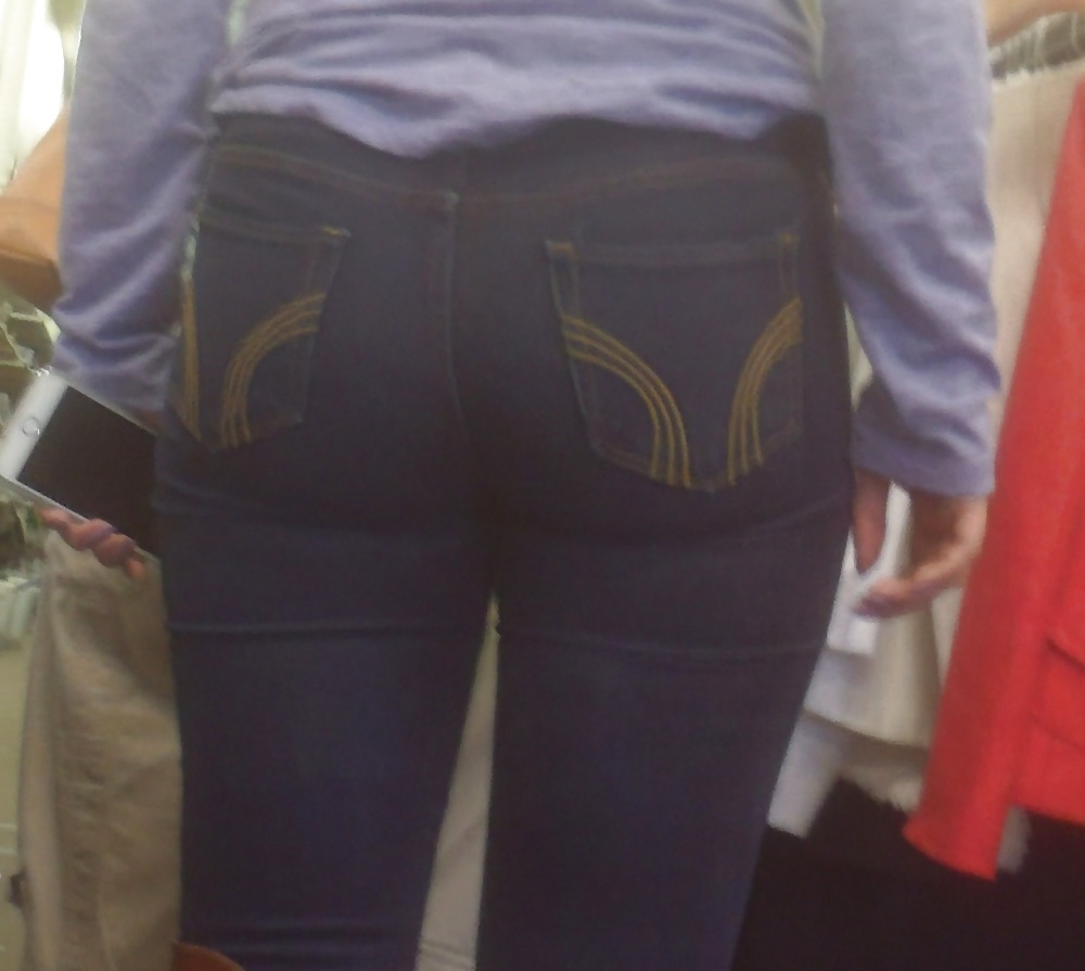 Sexy Latina Teen Ass & Hintern In Engen Jeans #40854788