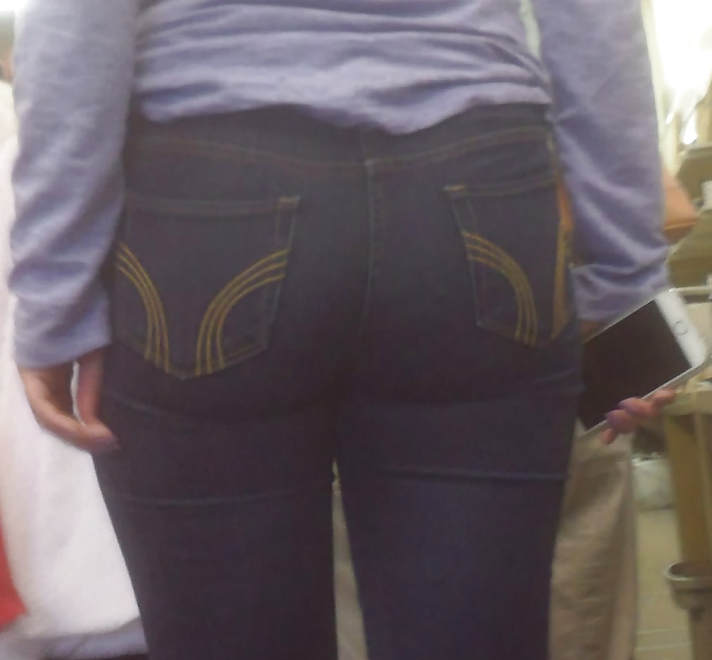 Sexy Latina Teen Ass & Hintern In Engen Jeans #40854796