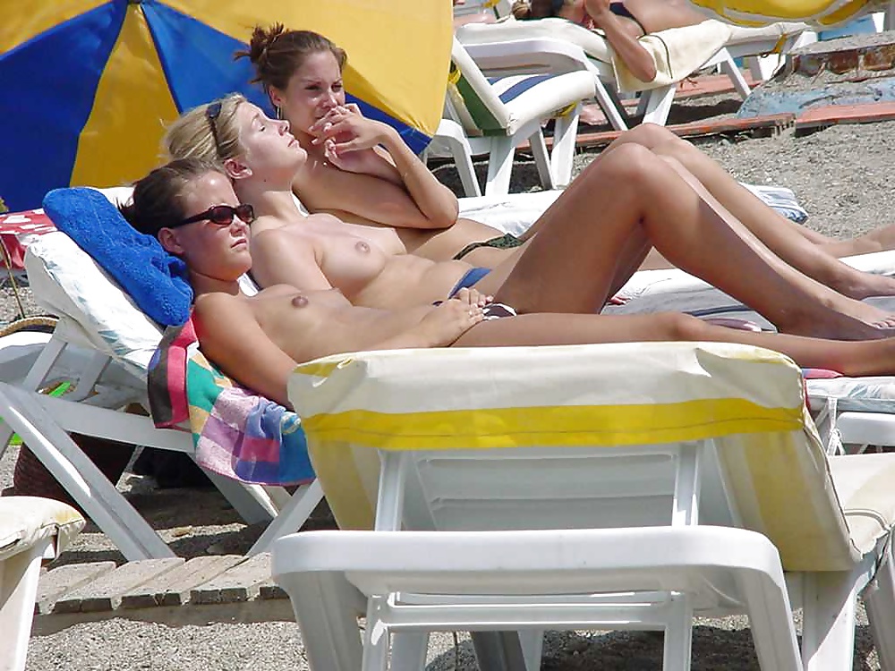 Spiagge in topless e nudo - voyeur 2
 #29262613