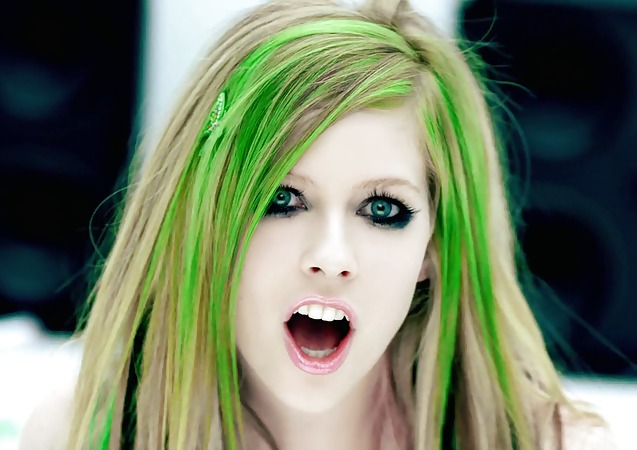 Avril lavigne - dirty little cumslut
 #37119127