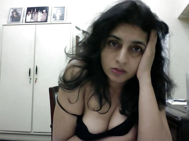 Sexy Paki Babe Titten #35923285