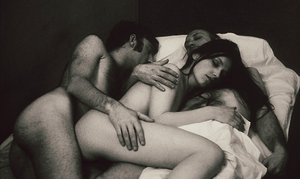 Black-and-White mfm threesome pics #25191311