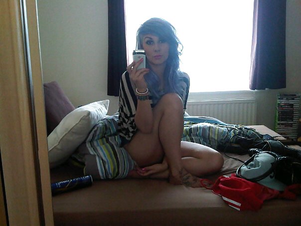 Random Reading Sluts #34968548