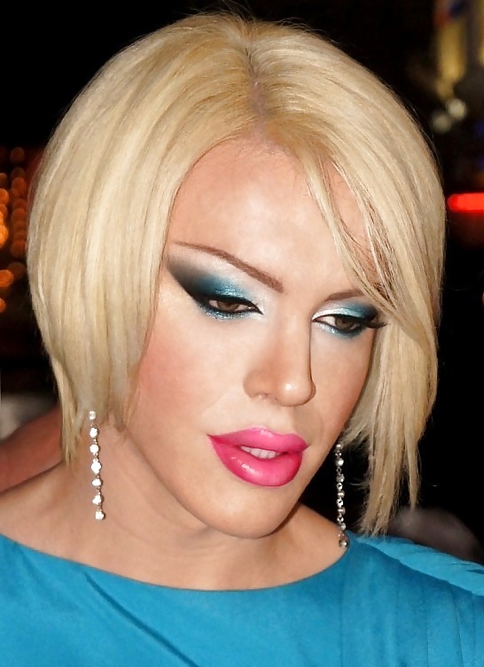 Non Nude Tgirls 3 #39438380