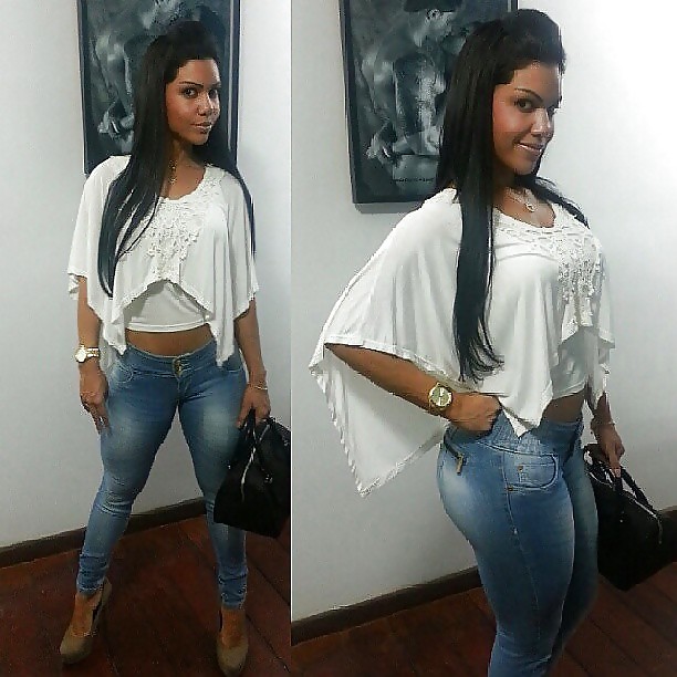 Brasileña 18
 #23654258