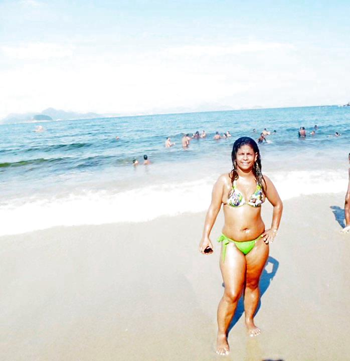 Brasileña 18
 #23654379