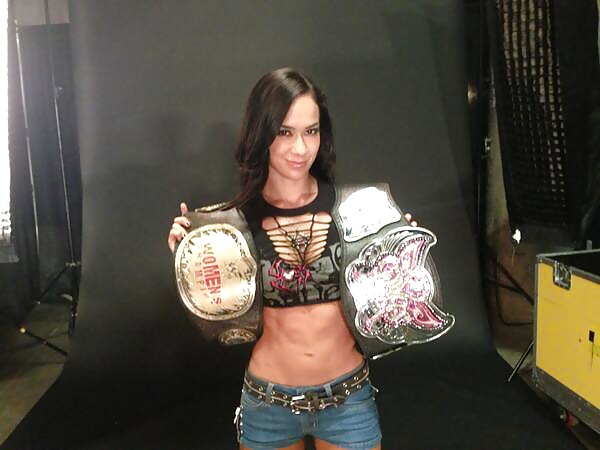 AJ LEE  #28848655