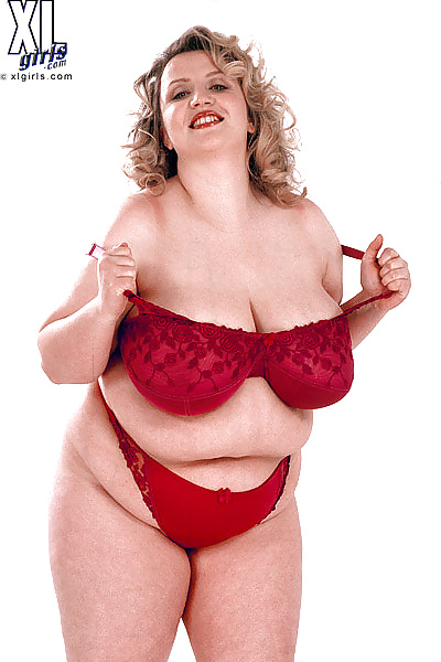Big Tits on BBW MILF Laura #39892974