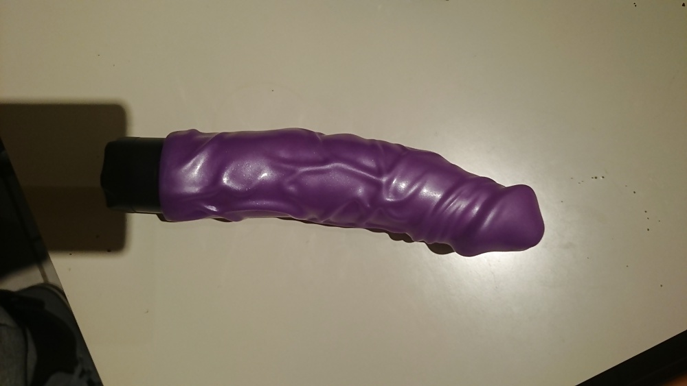 10代の女性が購入したいと思っているもの
 #30992912