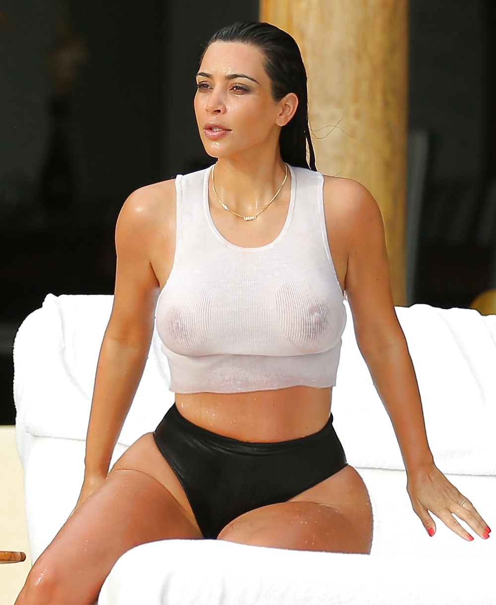 Kim Kardashian Tits and Ass (Wet T-Shirt on Honeymoon) #27267523