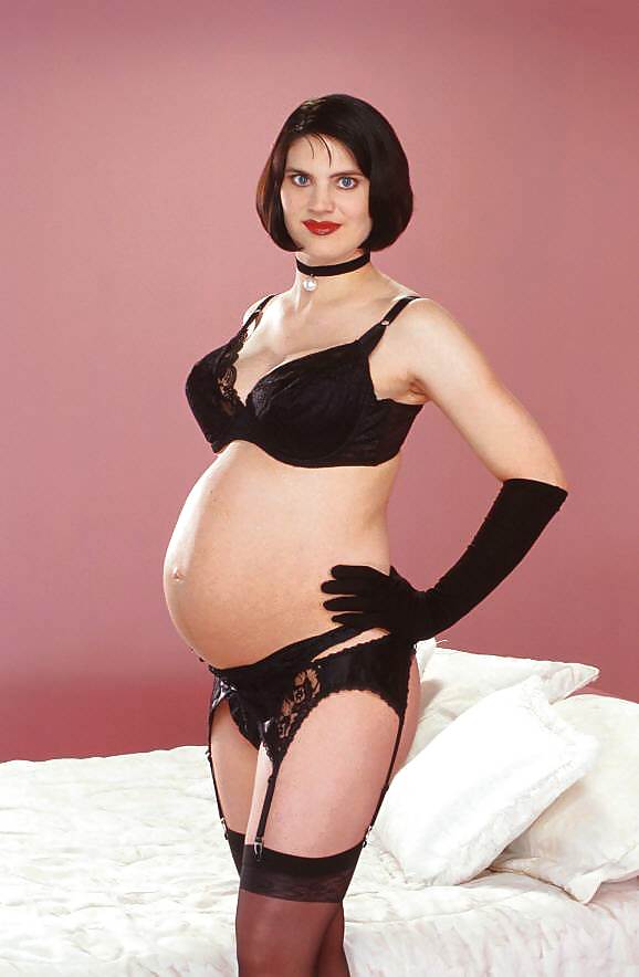 Pregnant and Showing #26020440