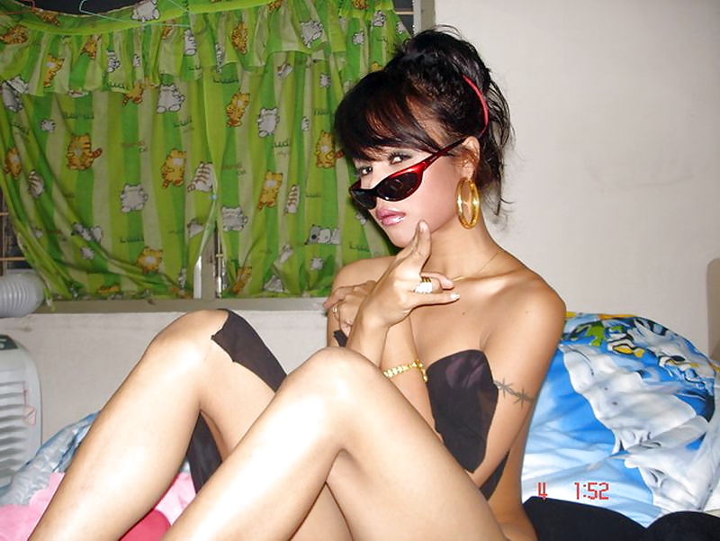 Ladyboy kai aka gai da bangkok
 #39598113