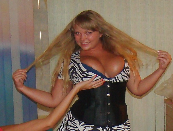 Busty Russian Woman 1123 #37364100